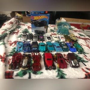 Hot-wheels, Matchbox, and more, Assorted Car Lot of 25